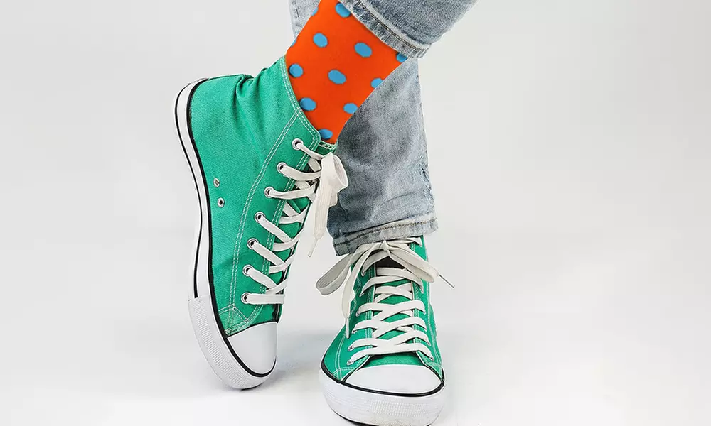 1, 4 ou 8 paires de chaussettes pour homme à motifs géométriques