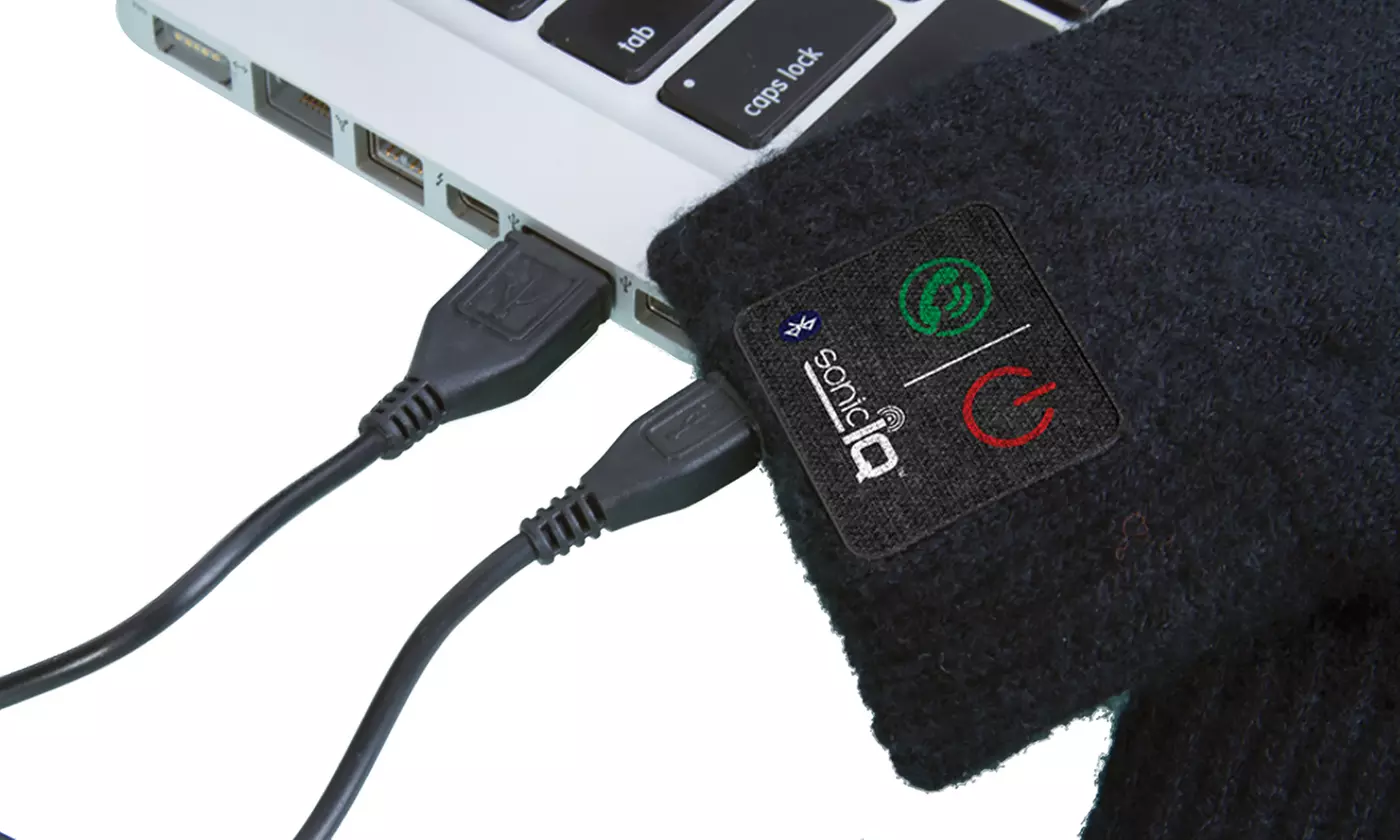 Bluetooth Talking Touchscreen Gloves - Second Medium