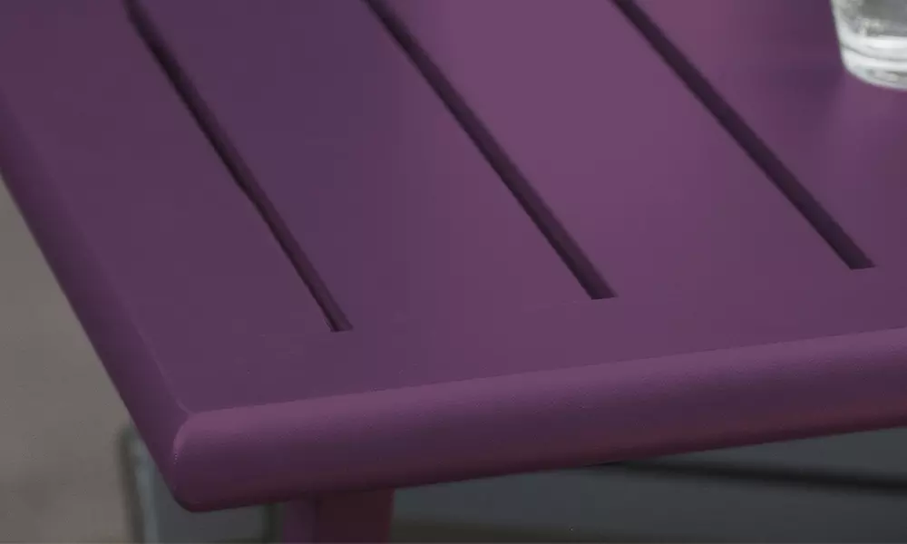 Ensemble contenant une table haute pliante et deux chaises hautes pliantes en aluminium - Image 2