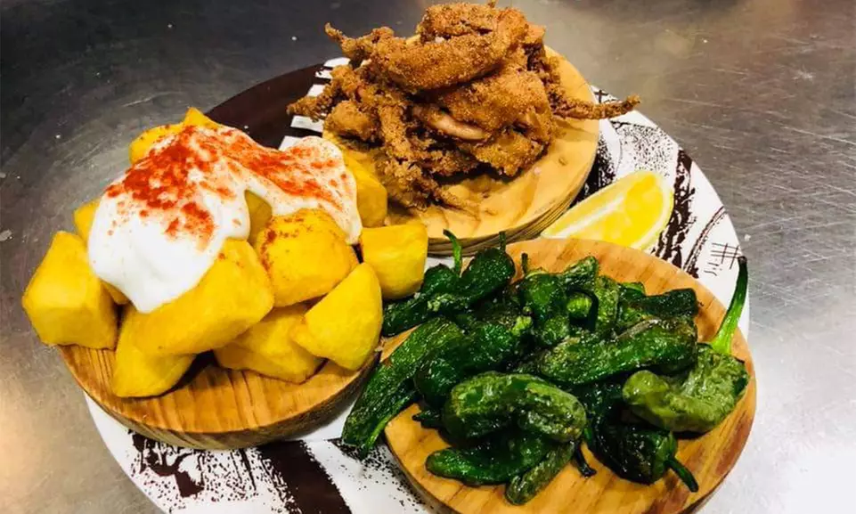 Menú de carne a la brasa para 2 o 4 personas en La Casa Gallega