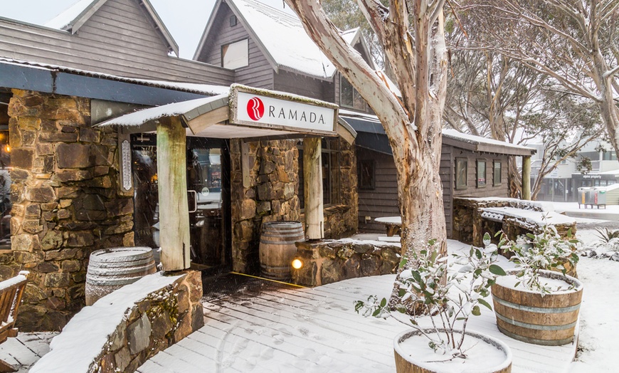 Image 2: Mt Hotham: 2N Tranquil Escape with Movies