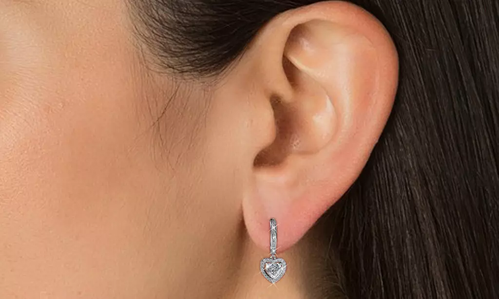 Boucles d'oreilles pendantes cœur "Only love" argentées avec cristaux - Image 4