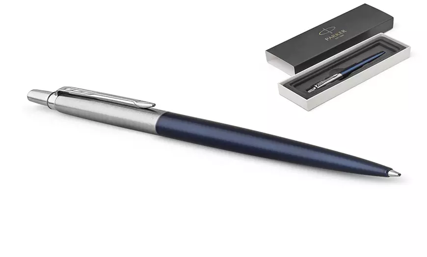 Image 5: Choice of Personalised Parker Pen