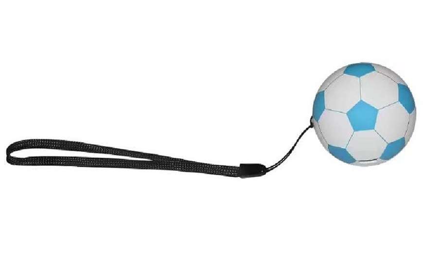 Image 7: 2022 World Cup Football Earbuds