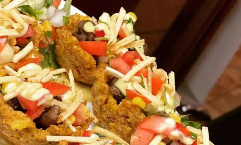 Enjoy Seafood Delights with Food & Drink Specials Every Day