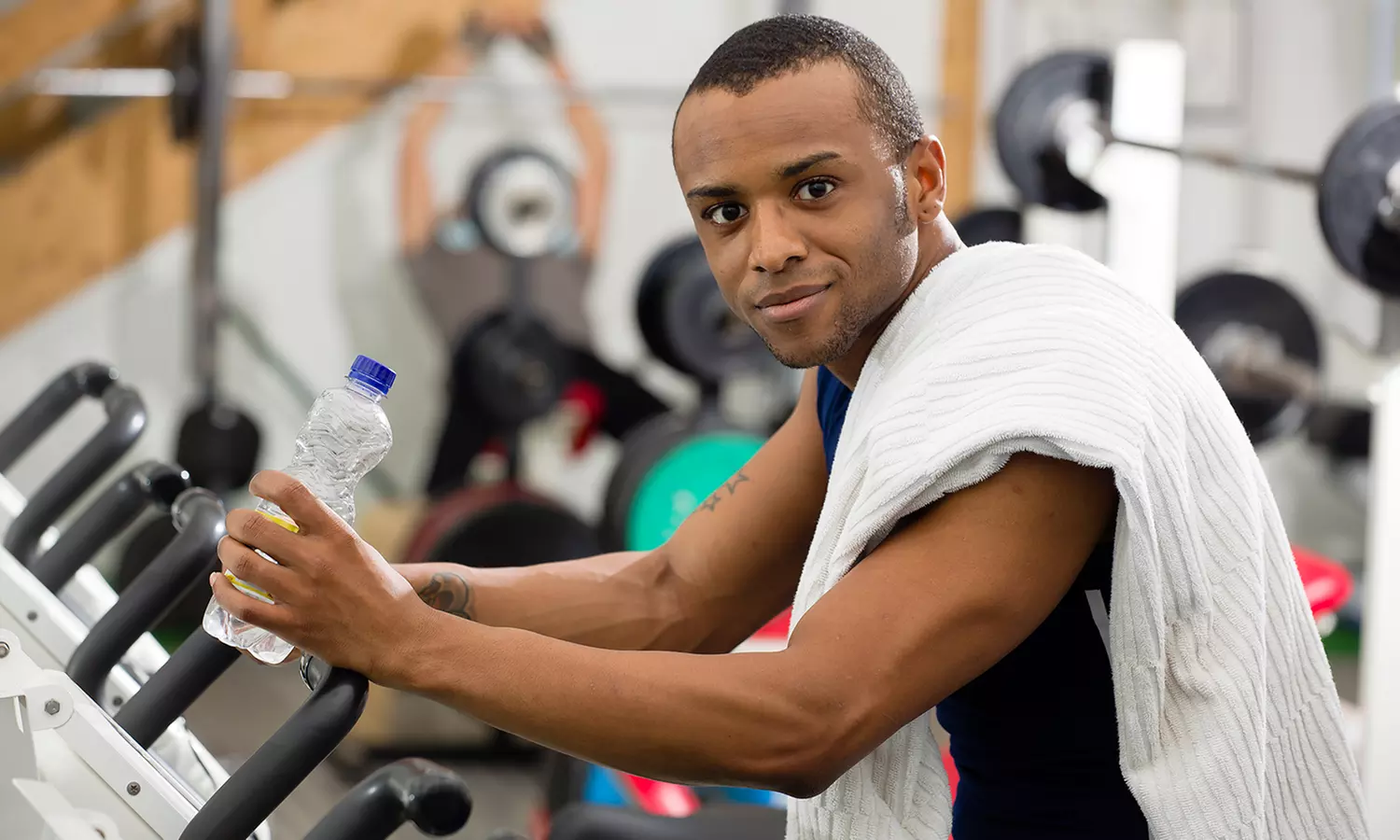 1-Month Basic or Cardio Comfort Gym Membership with Option for Group Classes at Live Fit Gym (Up to 60% Off) - Primary Image