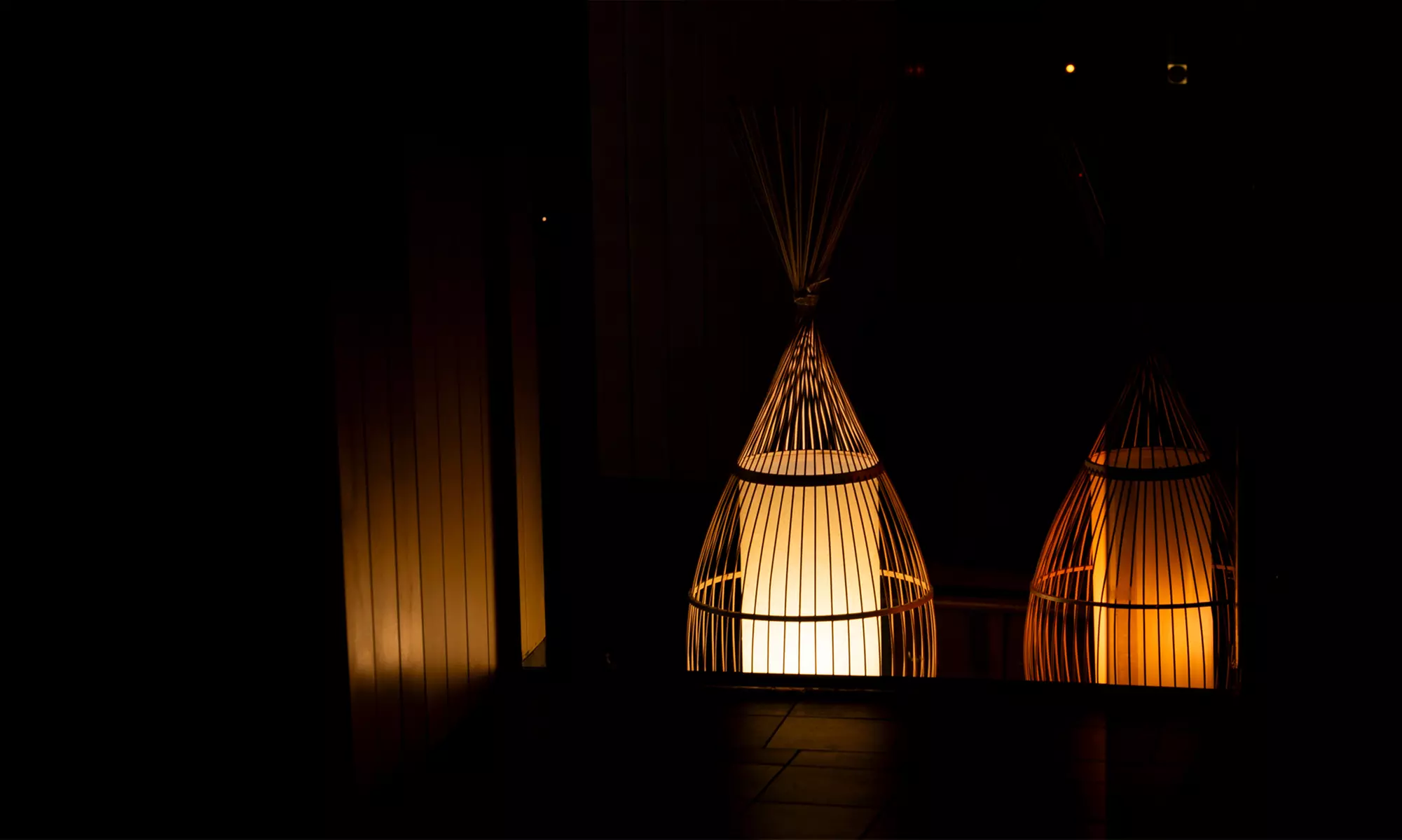 Circuito spa con copa o botella de cava y tratamiento extra para 2