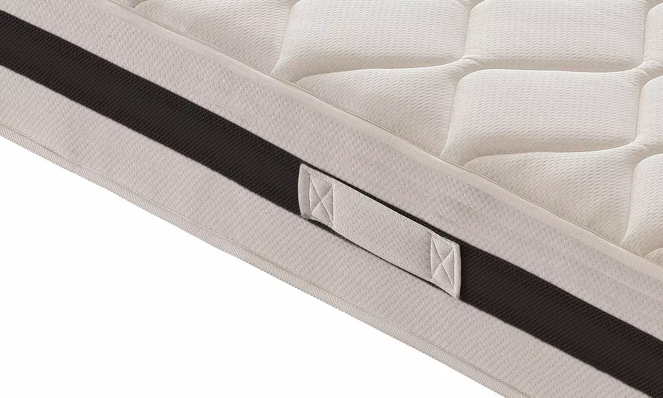 Materasso in memory foam a molle insacchettate