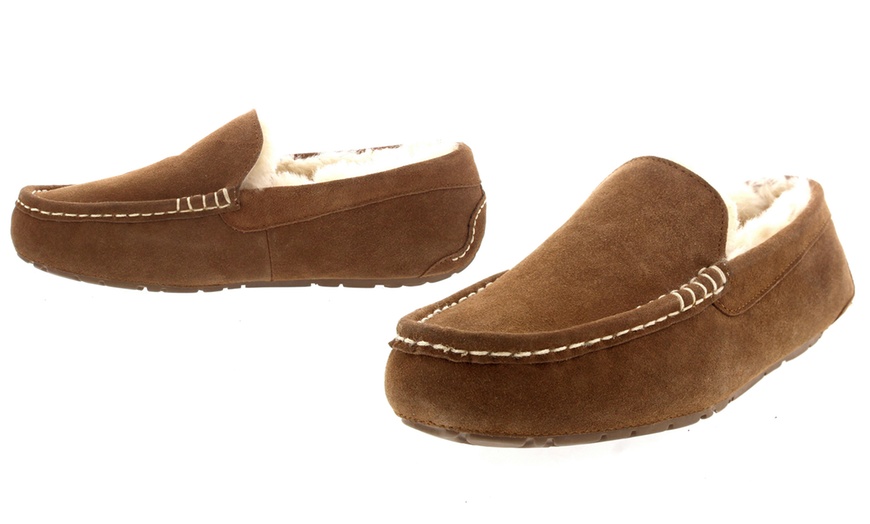 Image 4: Men's Sheepskin Slippers