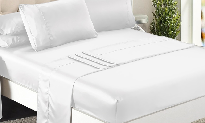 Image 10: Satin Sheets and Pillowcases Set
