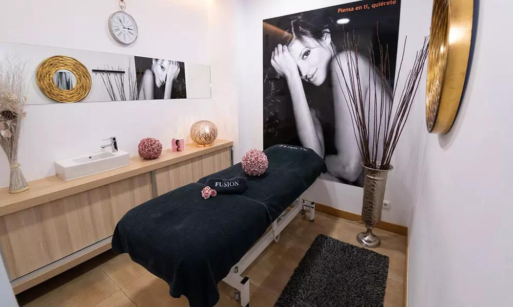 Mesoterapia virtual facial con corrientes galvánicas y radiofrecuencia