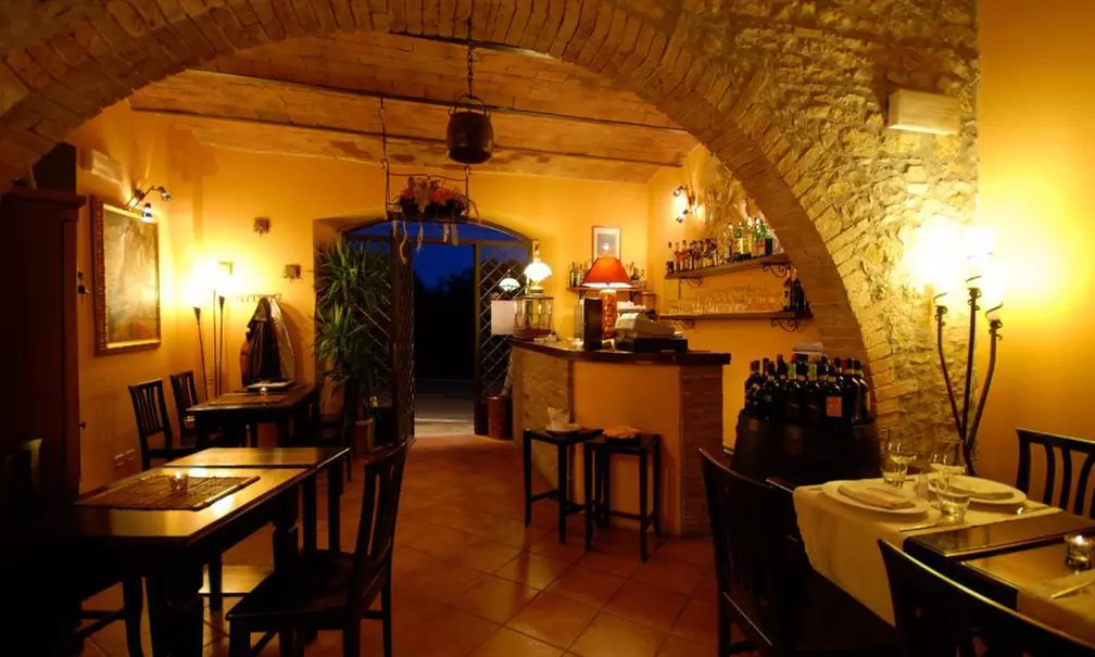 Terme di Saturnia: soggiorno per 2 con colazione, aperitivo e cena