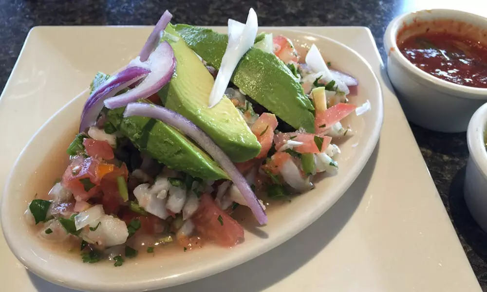 $20 or $40 Worth of Mexican Cuisine at Roberto's Cantina (Up to 45% Off) - Primary Image