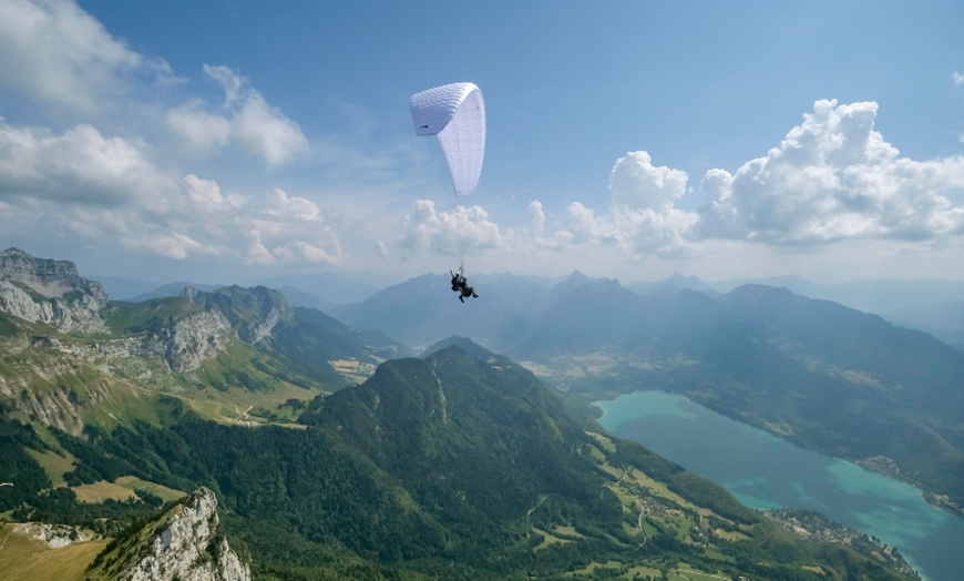 Image 2: Volez au-dessus du Lac d'Annecy