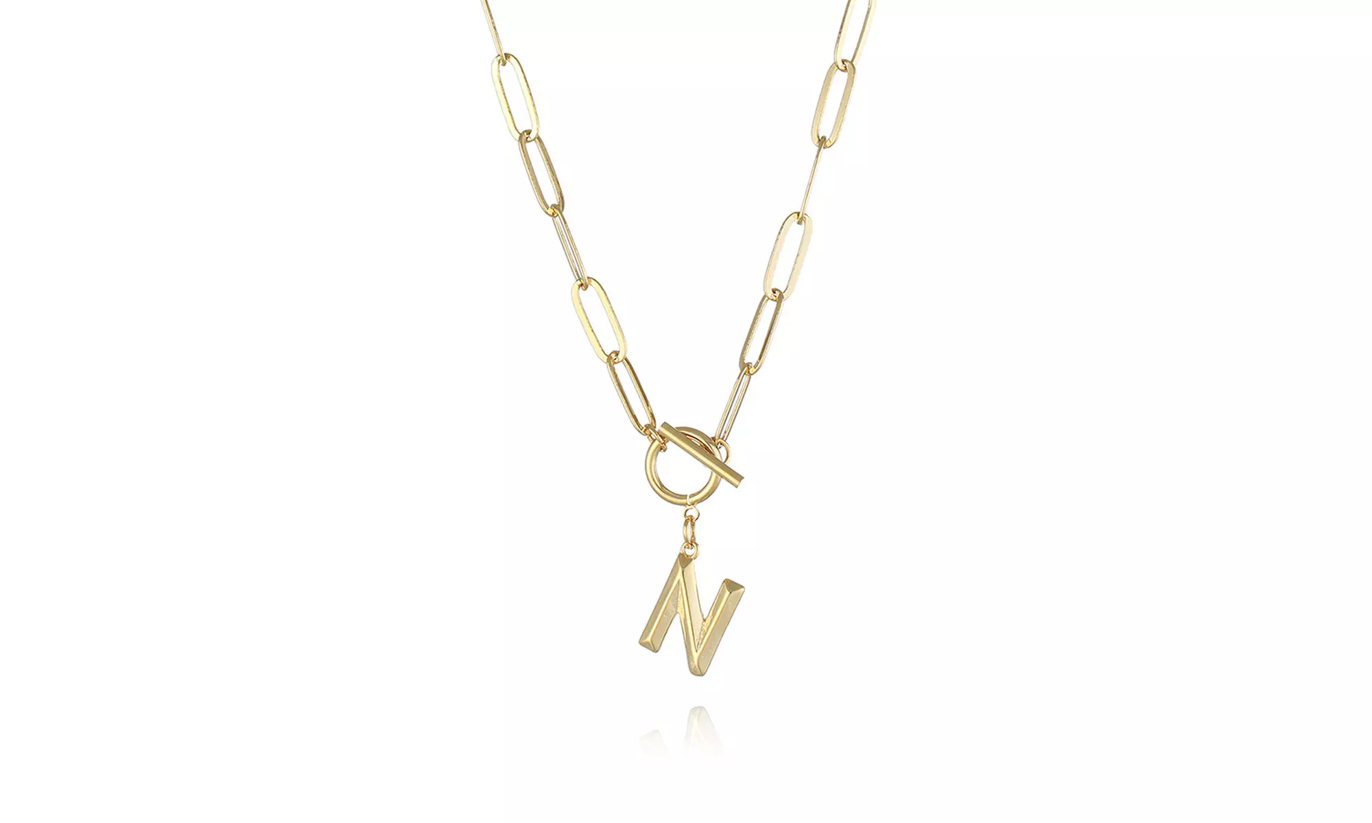 Collier avec pendentif initiale