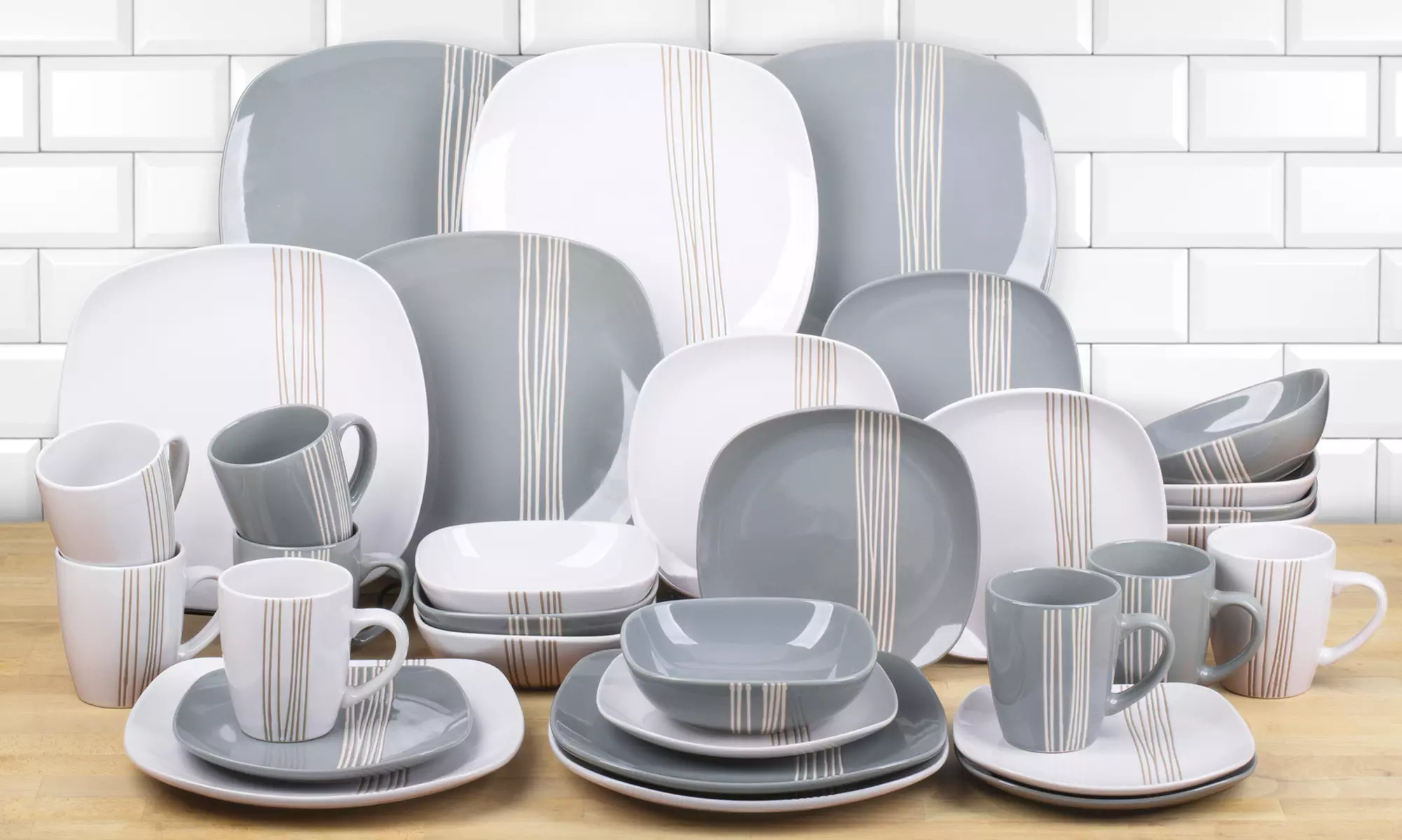 Waterside 32-Piece Dinner Set With Free Delivery - Primary Image