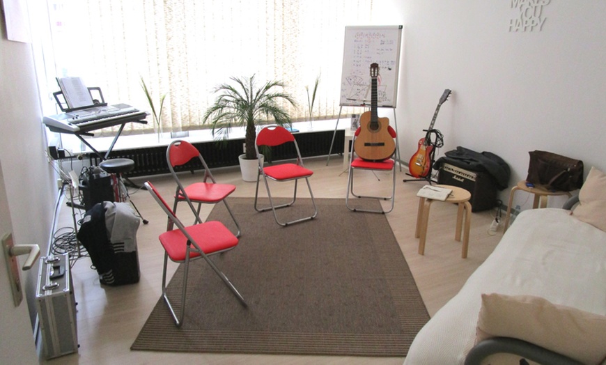 Image 5: Gitarrenunterricht in der Gruppe