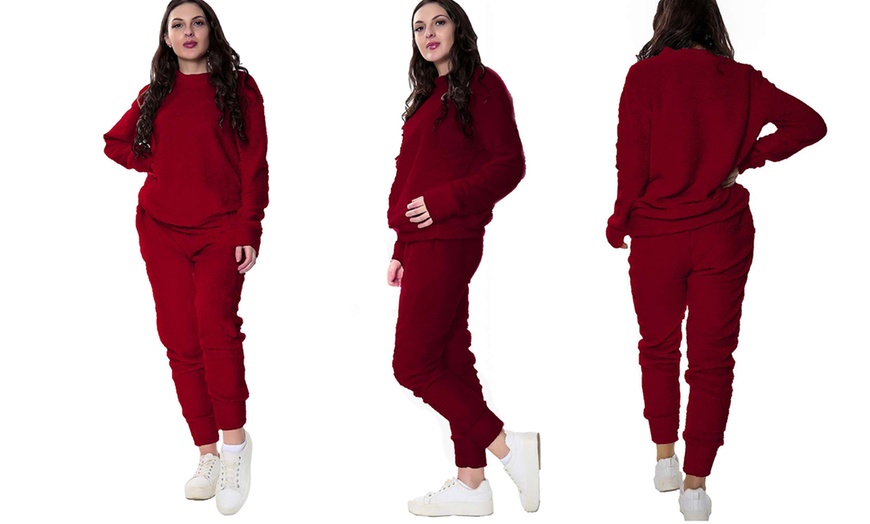 Image 8: Two-Piece Fluffy Loungewear Set