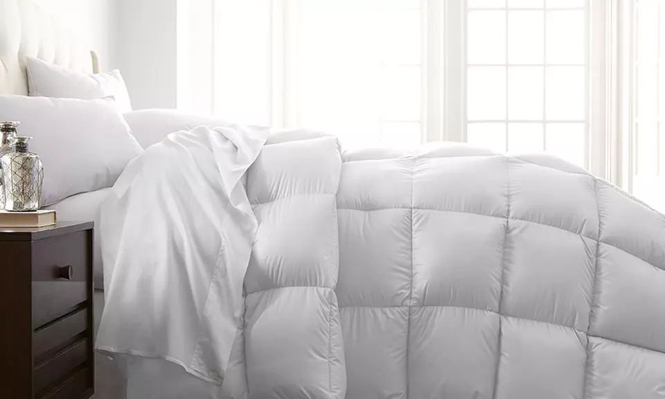 Hotel 5th Ave Down-Alternative Comforter - Primary Image