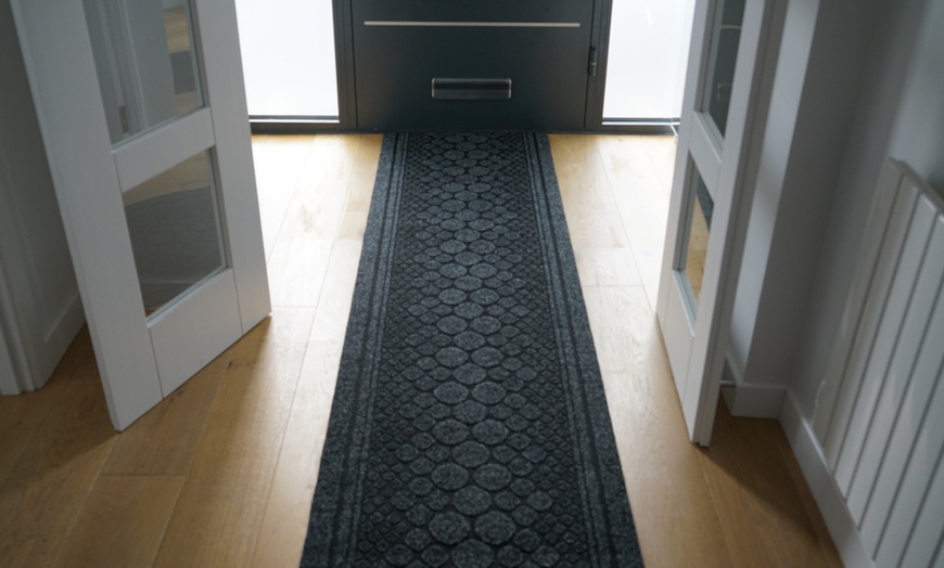 Image 2: Heavy Duty Non-Slip Runner