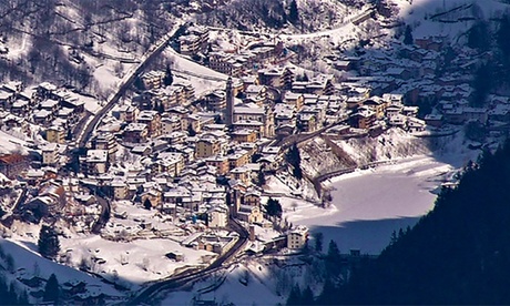 Valbrembana, loc. Carona: soggiorno per 2 o 4 persone con una cena opzionale presso Albergo Carona