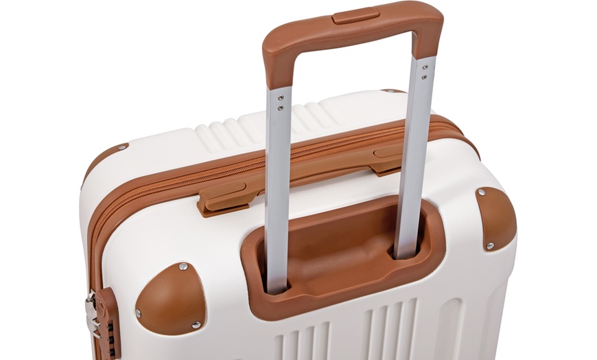 Image 9: One or Three Kono Cream-Coloured Luggage Suitcases
