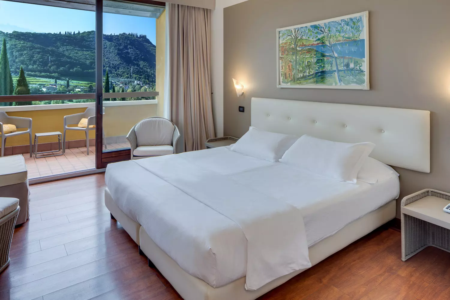 Garda: soggiorno in hotel 4* con colazione o mezza pensione e Spa