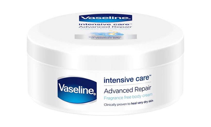 Image 2: Vaseline Advanced Repair Cream