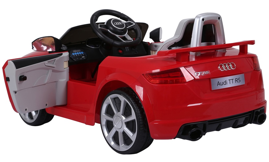 Image 14: Coche eléctrico para niños Audi TT RS