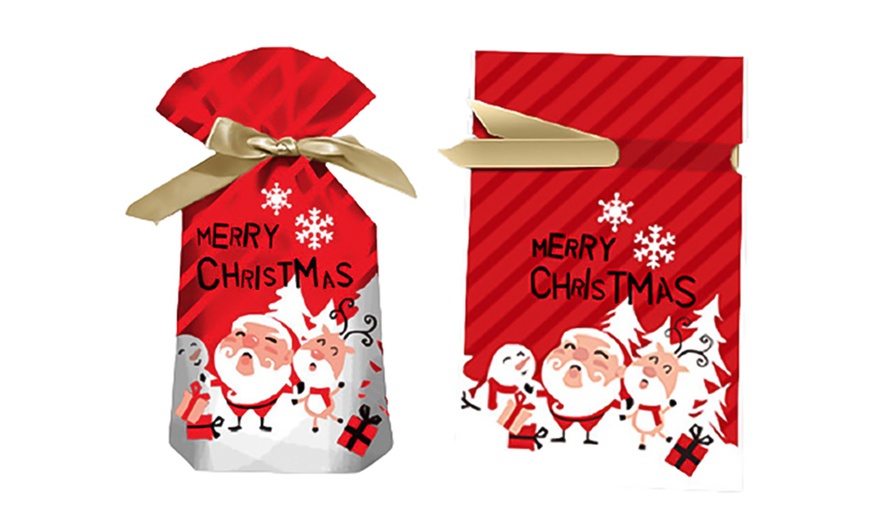 Image 6: 50-Piece Christmas Drawstring Gift Bag Set