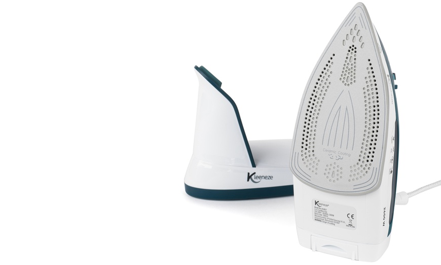 Image 9: Kleeneze Cordless Steam Iron
