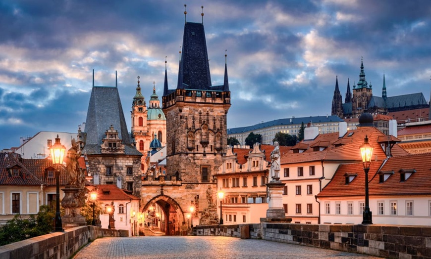 Image 5: ✈ Destino Secreto: Escapada Sorpresa por Europa (Vuelos + Hotel incl.)