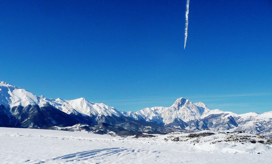 Image 1: Roccaraso: 1 o 2 notti con colazione o mezza pensione ed escursione