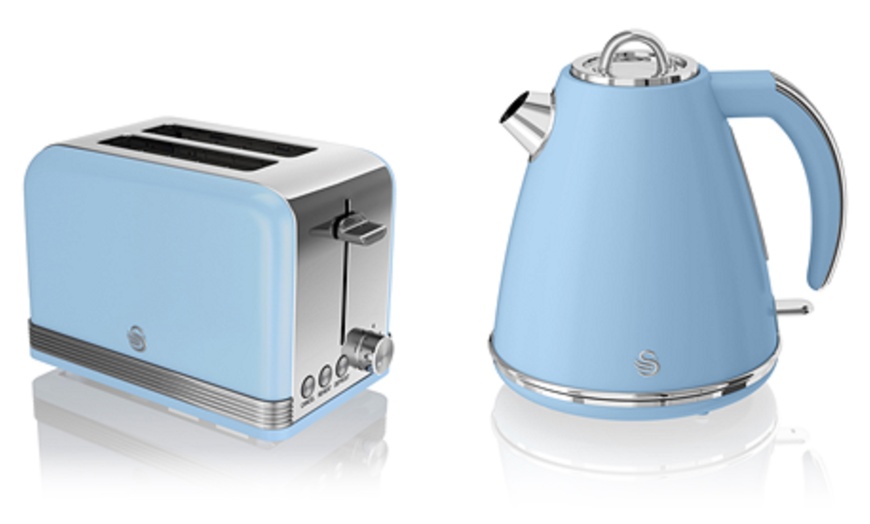 Image 4: Swan Kettle and Two-Slice Toaster