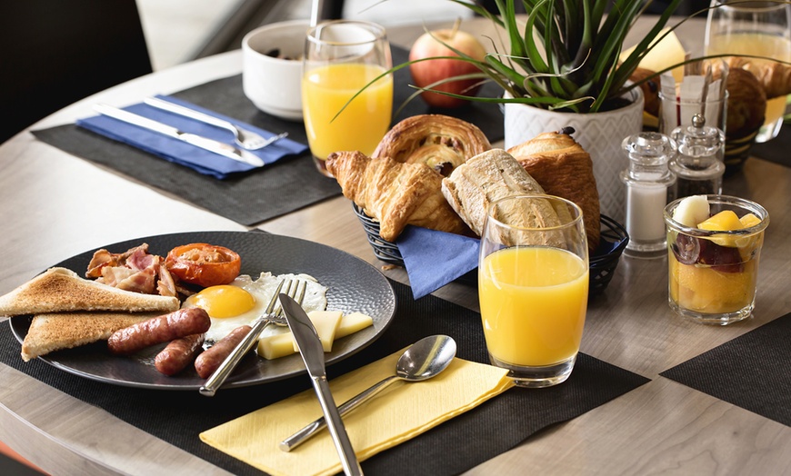 Image 4: Toulon : chambre double option petit-déjeuner