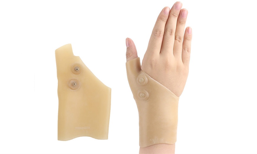 Image 1: One or Two Pairs Wrist Thumb Support Gloves