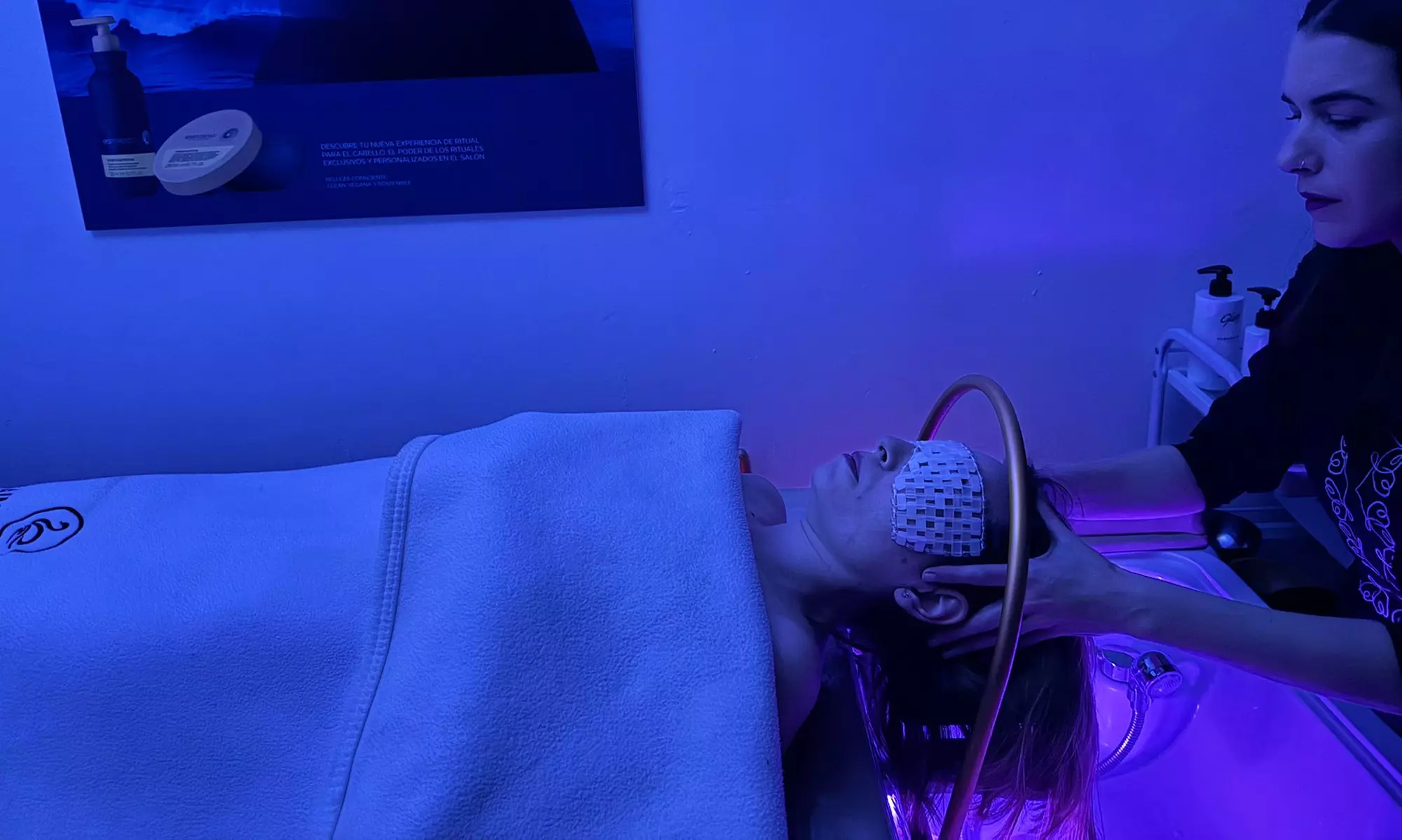 Un regalo para tu pelo: ritual head spa de 60 o 90 minutos para 1