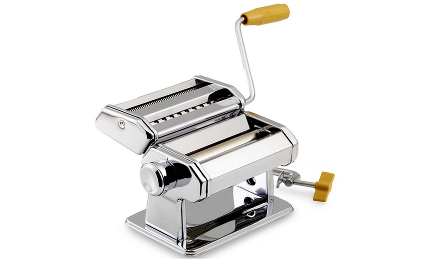 Image 3: Heavy-Duty Pasta Maker