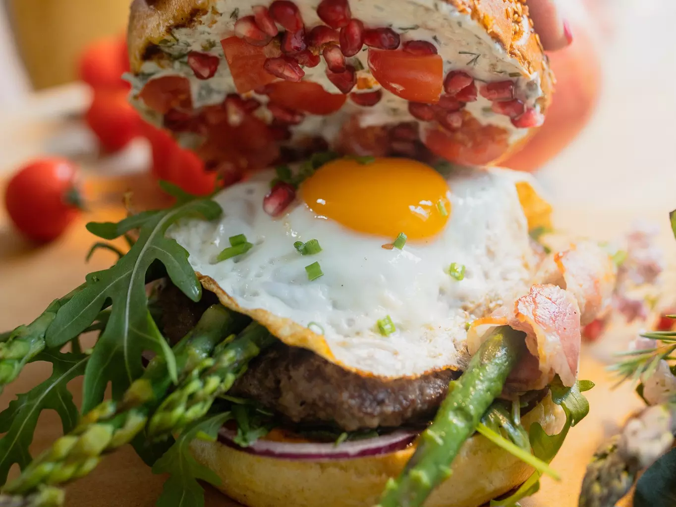 Burger Prostak, Cheese lub miesiąca w Burger Mama