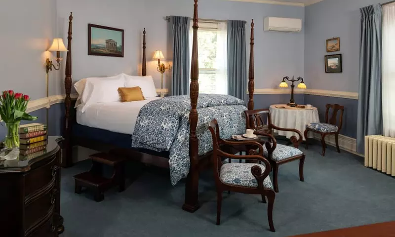 Member Pricing: Charming B&B Near Grove Park With Veranda Views