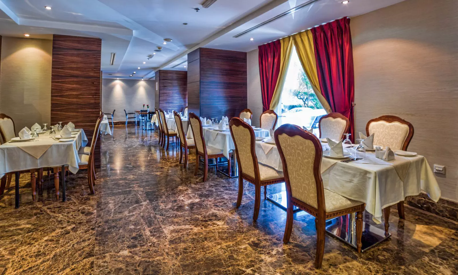 Set Meal with Salad and Soup at L’AUBERGE PALACE RESTAURANT