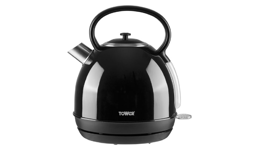 Image 3: Tower Traditional Kettle 2200W