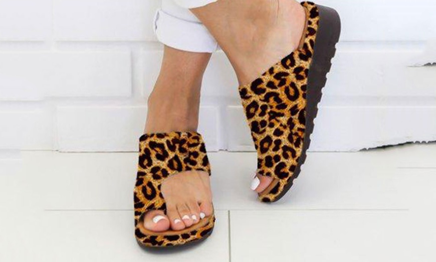 Image 3: Women's Platform Slippers