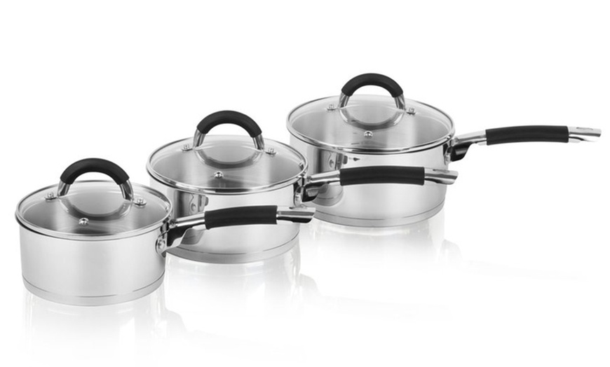 Image 2: Swan Three-Piece Saucepan Set