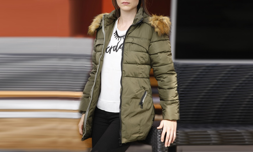 Image 2: Women's Fur-Trimmed Hooded Parka