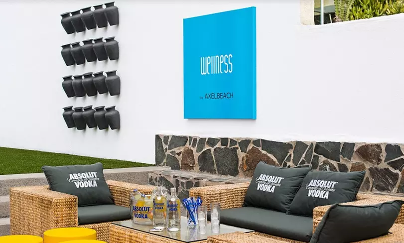 Day Pass, barbacoa y más para 2 en complejo con piscina