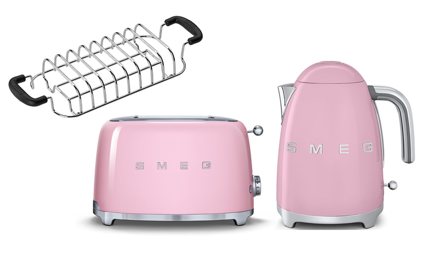 Image 7: SMEG Toaster and Kettle Set