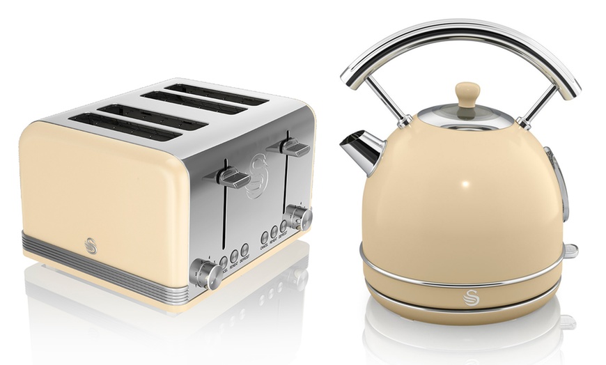 Image 6: Swan Kettle and Toaster Set