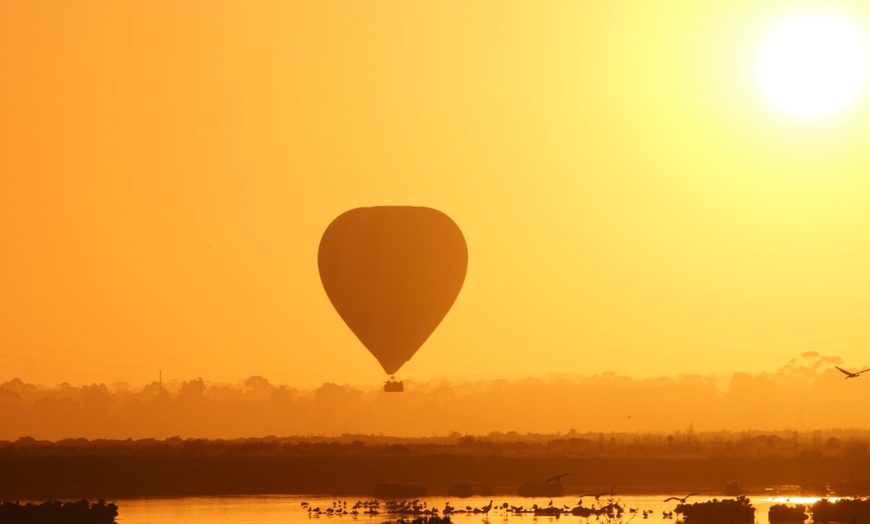 Image 5: Midweek Hot Air Balloon Flight