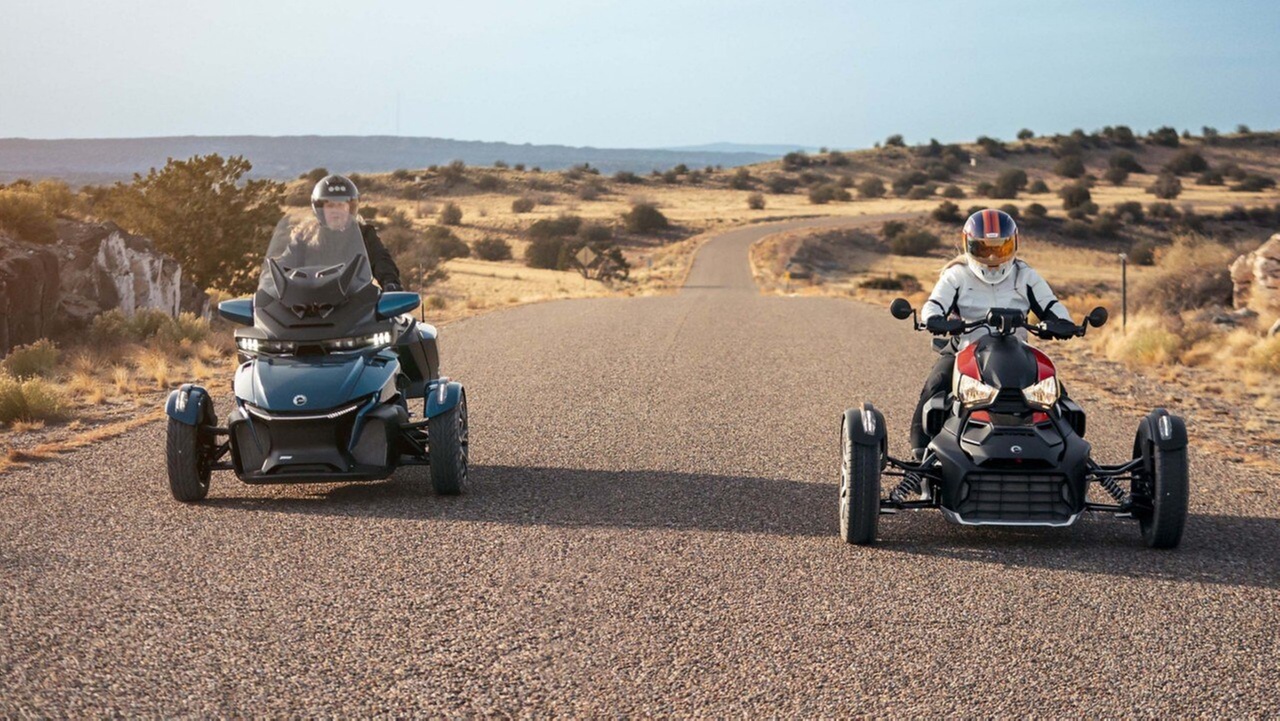 Ride through Valley of Fire State Park on Can Am Ryker or Slingshot